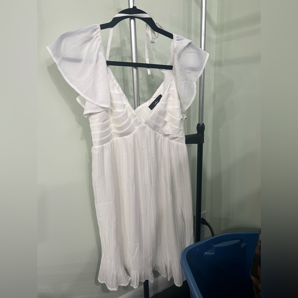 White Lulus dress